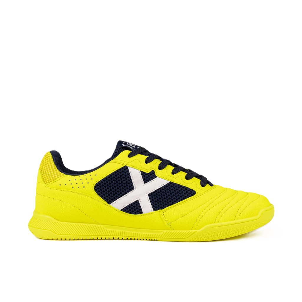 BOTA MUNICH DEBUT SALA